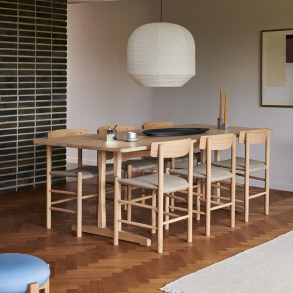 J39 Folkestolen Sædepolstret + C18 Shaker Table