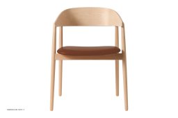 AC2 Stol b�g, Buche wei� pigmentiert, PU-Leder braun | Andersen Furniture