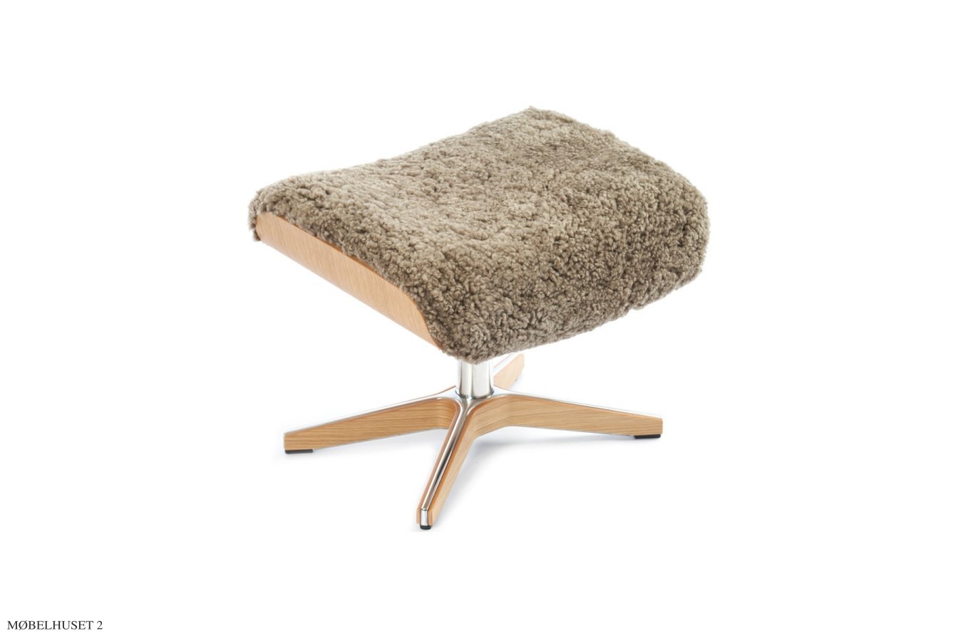 Air fodskammel, Eg lak, X-fod tr�/aluminium, F�reskind | Sheepskin Sahara | Conform