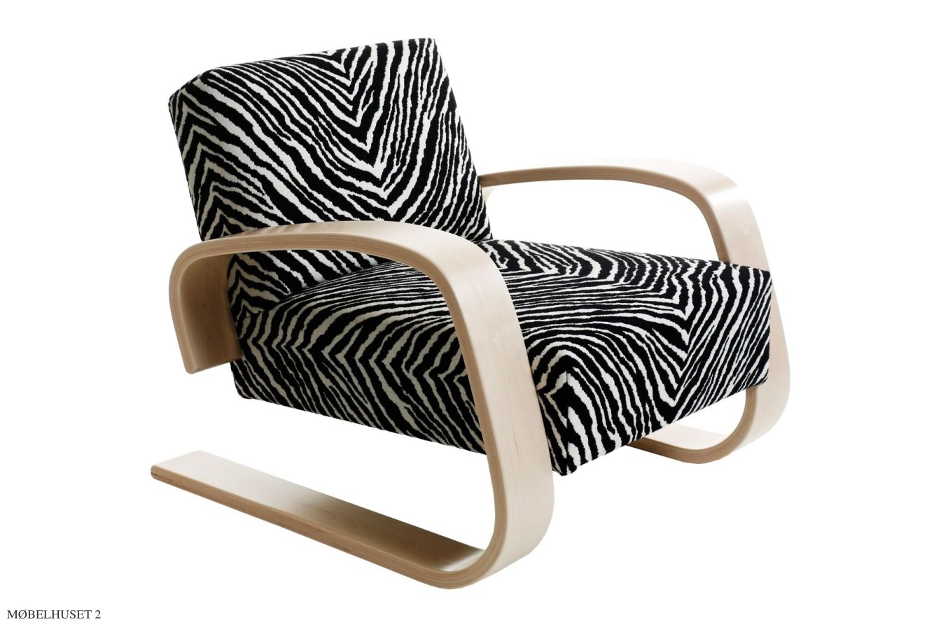 Armchair 400 \"Tank\" Sessel, Birke | Zebra schwarz-wei� | Artek