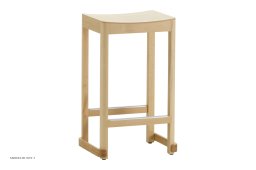 Atelier Bar Stool Barhocker, Buche lackiert, H65 cm | Artek