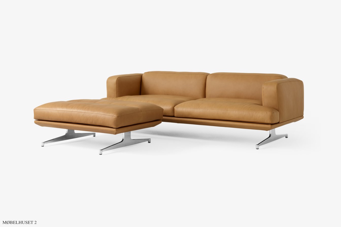 Inland AV32 Bank, Poliertes Aluminium, Noble Anilinleder Cognac | &Tradition