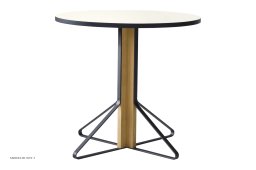 Kaari Table REB 003 Tisch, Wei� HPL/Eiche natur | Artek