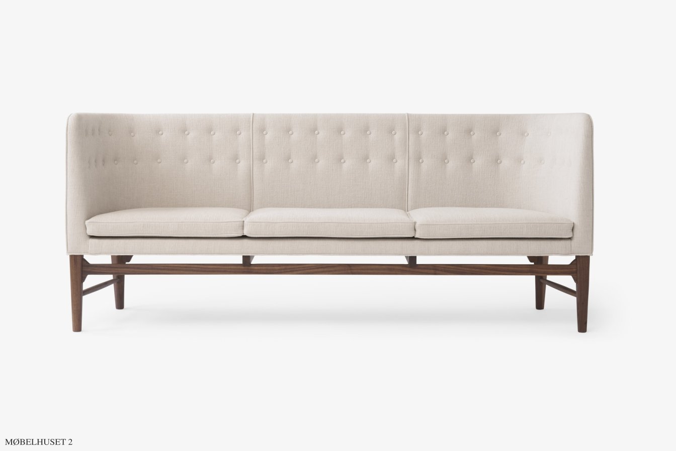 Mayor AJ5 Sofa, Walnuss ge�lt, Cifrado 0221 | &Tradition