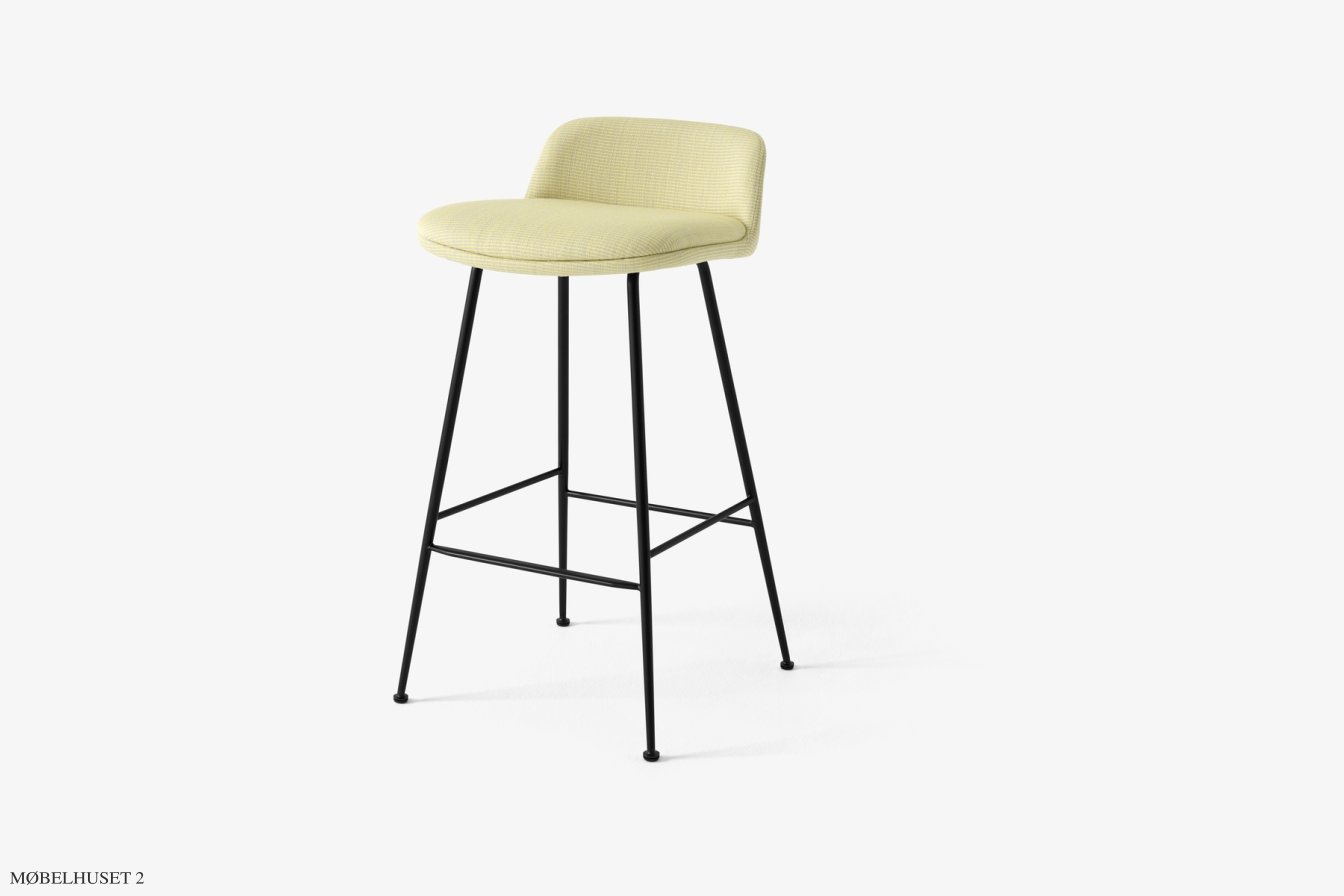 Rely HW84 Thekenhocker gepolstert mit Sitzkissen, Schwarz, Fuse 0421 | &Tradition