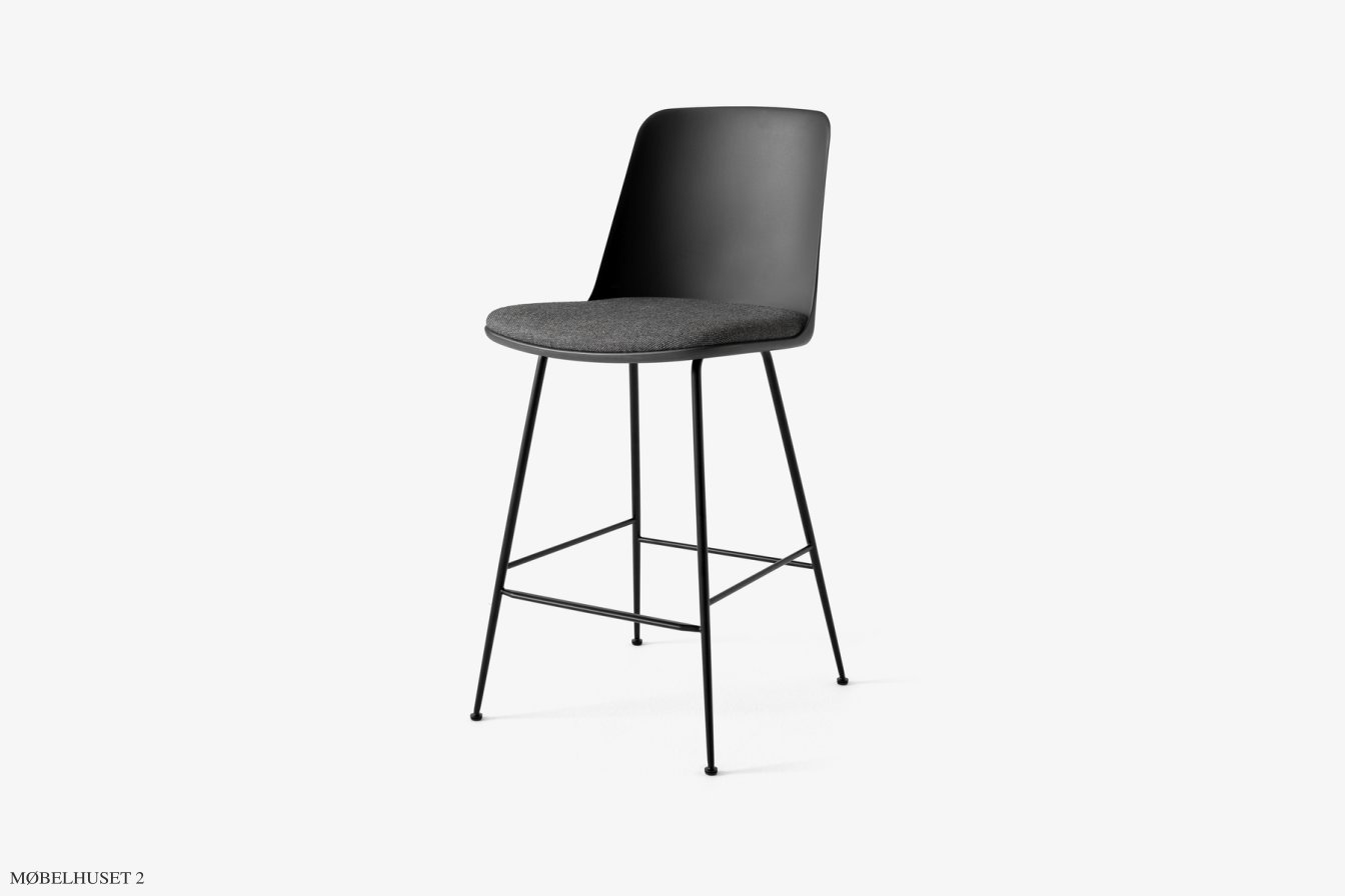 Rely HW92 Thekenhocker mit Kunststoffschale und Sitzkissen, Schwarz, Black, Re-Wool 198 | &Tradition