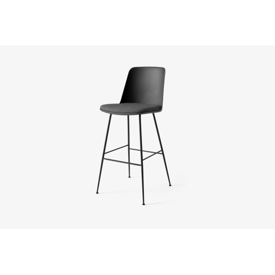 Rely HW97 Thekenhocker mit Kunststoffschale und Sitzkissen | &Tradition