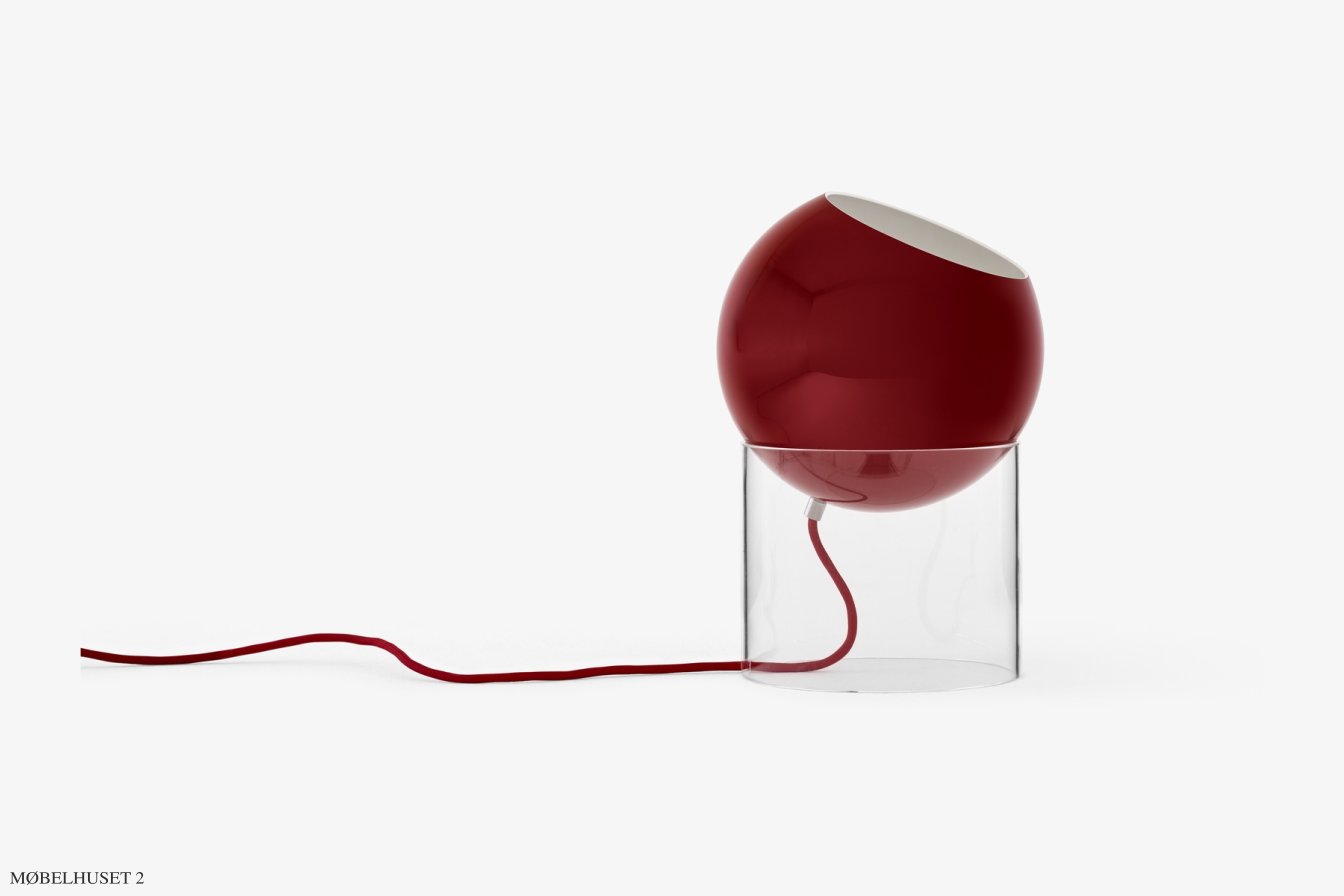 Topan VP13 Tischleuchte, Vermilion Red | &Tradition