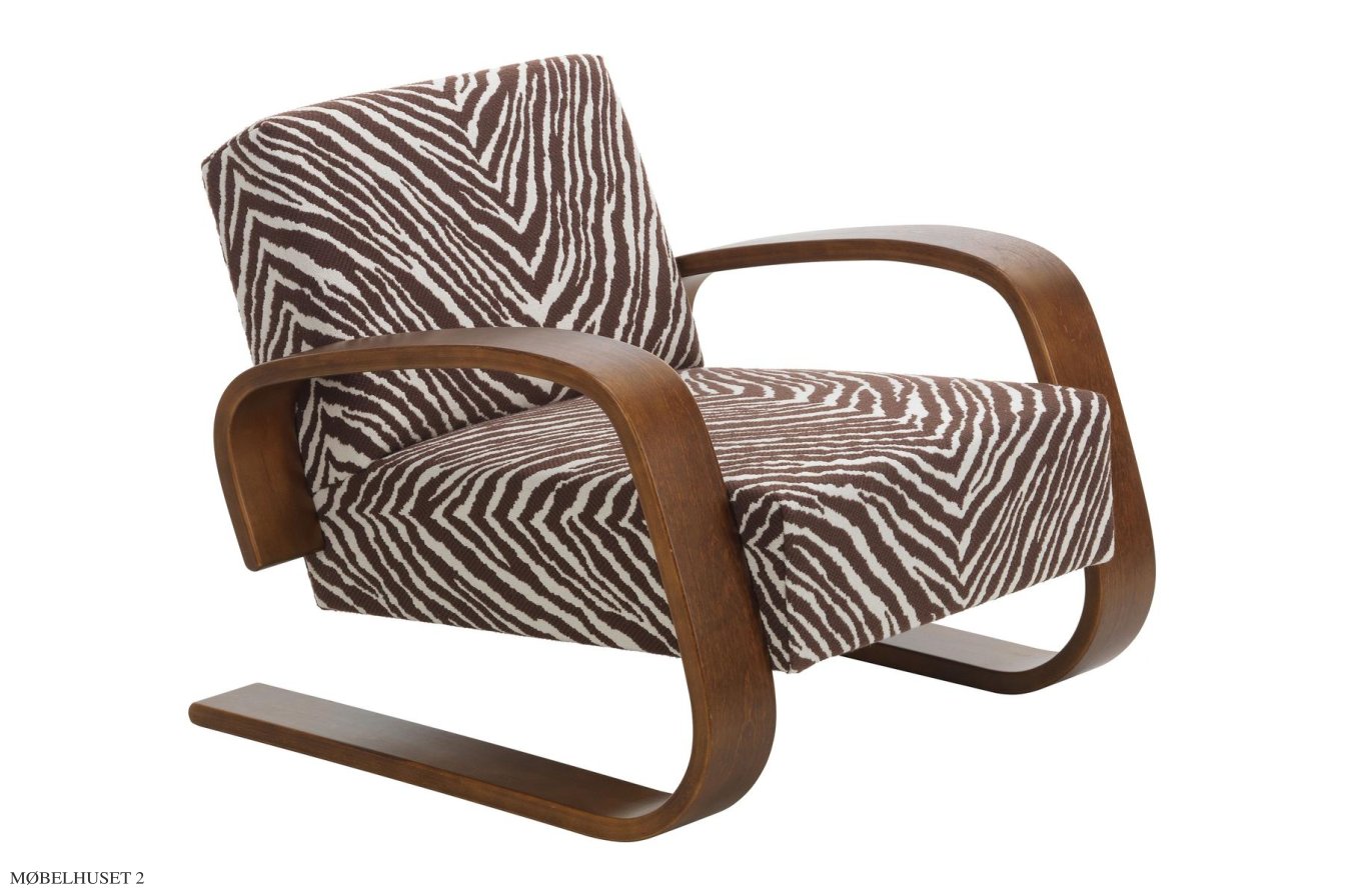 Armchair 400 \"Tank\" Sessel, Walnuss gebeizt | Zebra braun-wei� | Artek