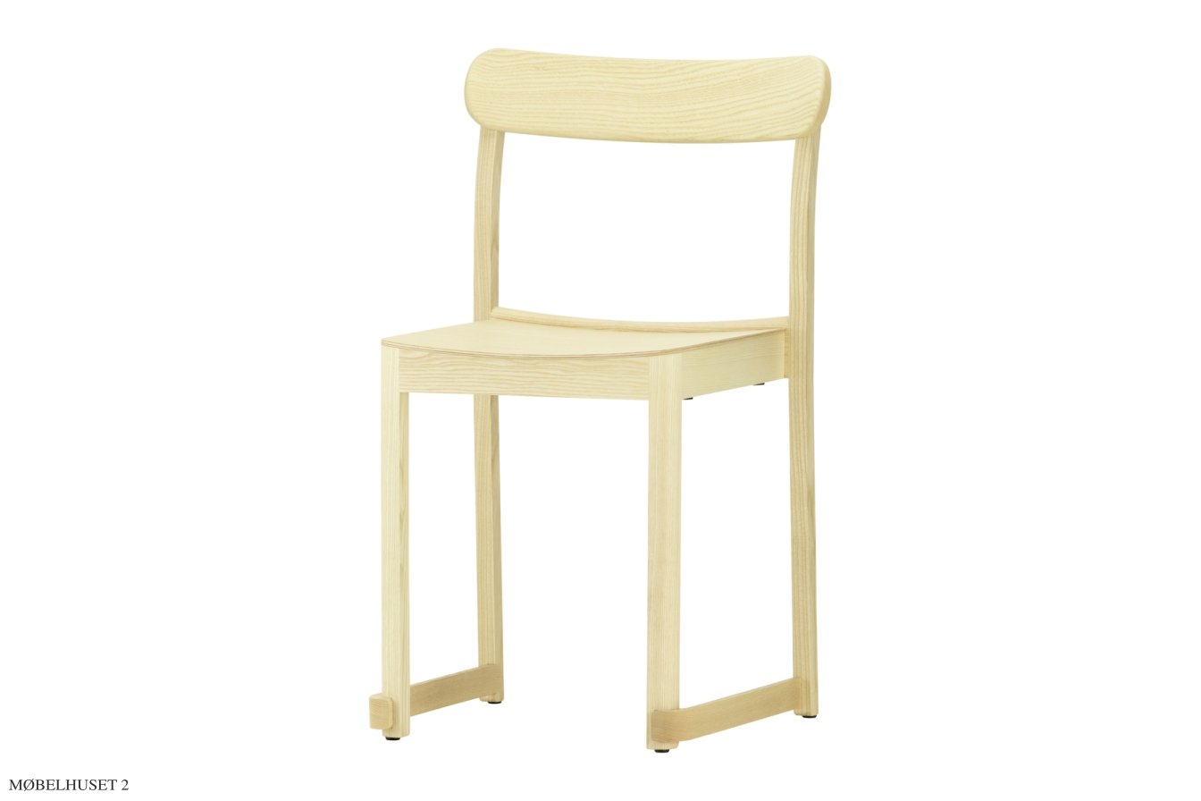 Atelier Chair Esszimmerstuhl, Esche lackiert | Artek