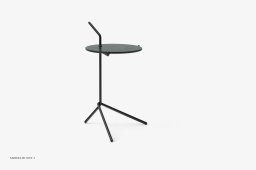Halten SH9 Beistelltisch, Verde Guatemala mit Warm black | &Tradition