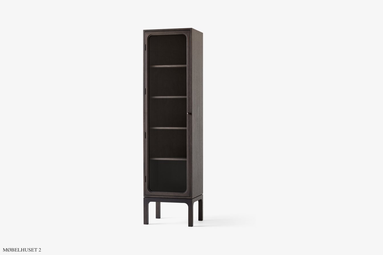 Trace SC87 skab, Eg m�rkbejdset | &Tradition