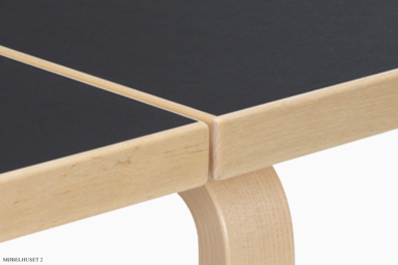 Aalto Table foldable DL81C Klapptisch, Schwarzes Linoleum | Artek
