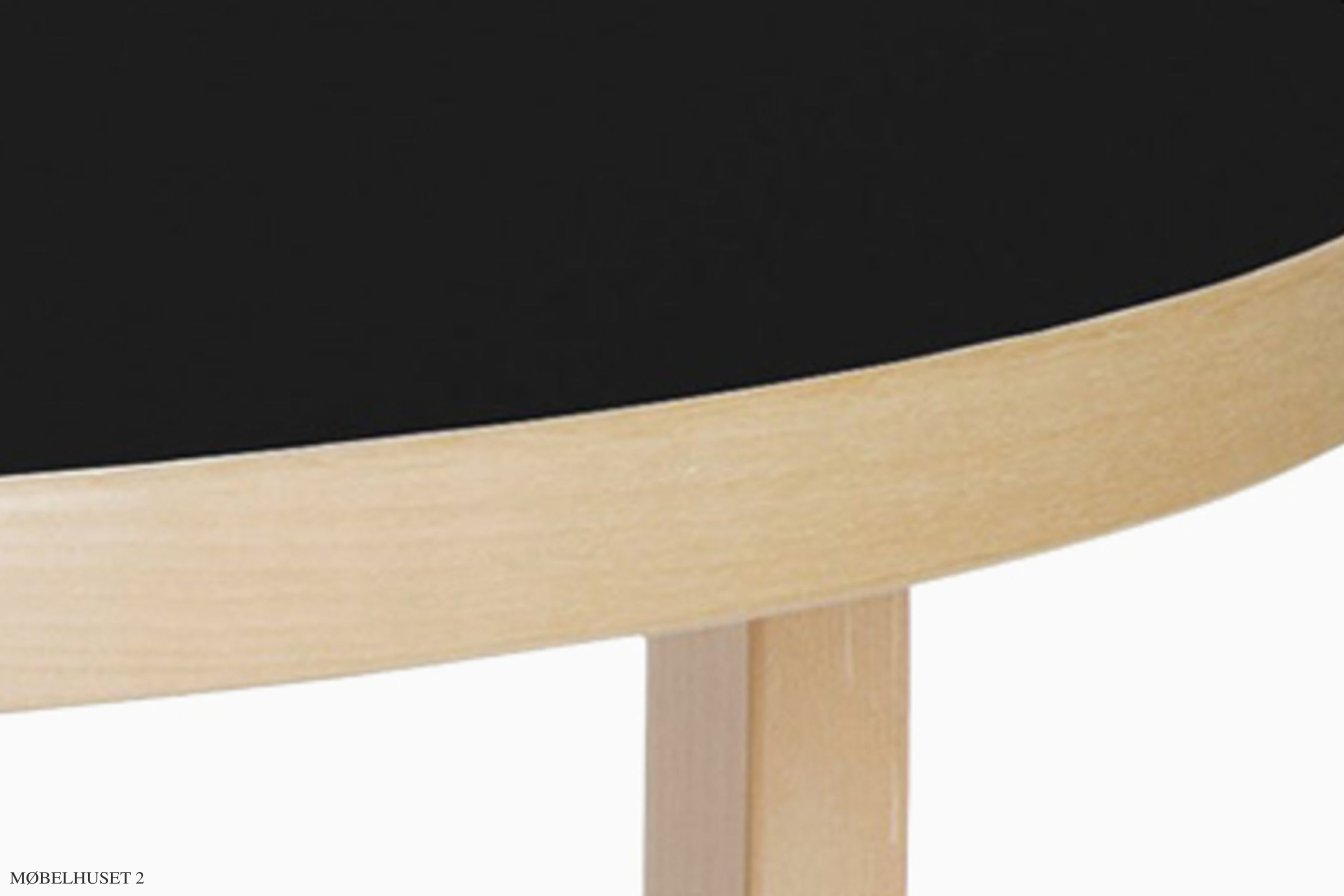 Aalto Table half-round Tisch, Schwarzes Linoleum | Artek