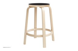 Bar Stool 64 | Farbe, Birke/schwarzes Linoleum, �52 x H65 cm | Artek