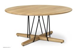E021 Embrace Couchtisch, �80 cm, Eiche ge�lt, Stahl, schwarz pulverbeschichtet | Carl Hansen & S�n
