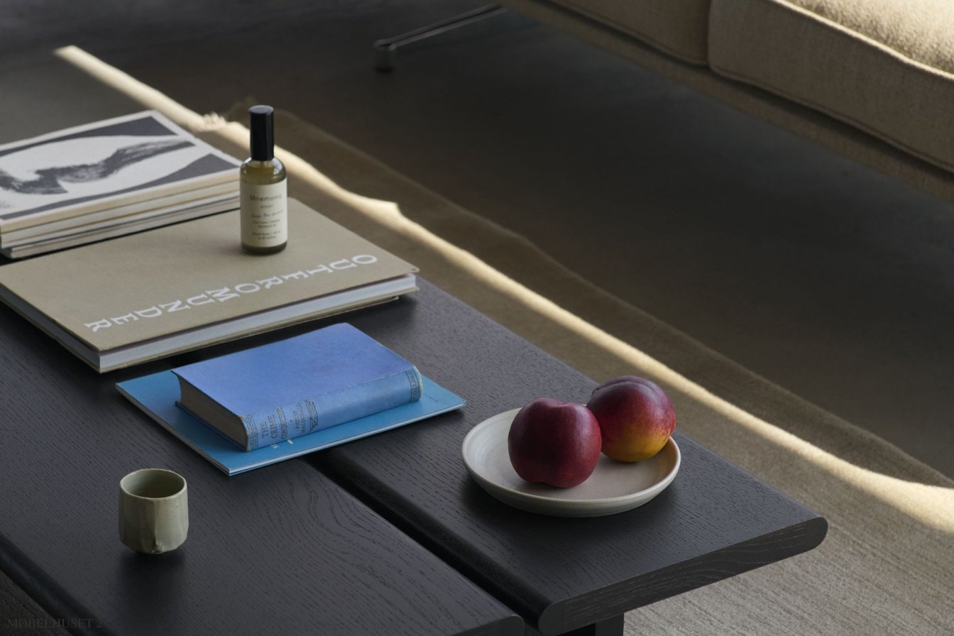 Ita OS3 Couchtisch, Ambiente | &Tradition