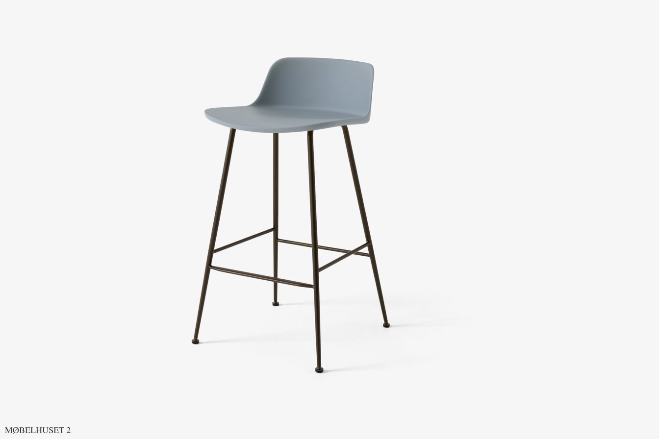 Rely HW81 Thekenhocker mit Kunststoffschale, Bronziert, Light Blue | &Tradition