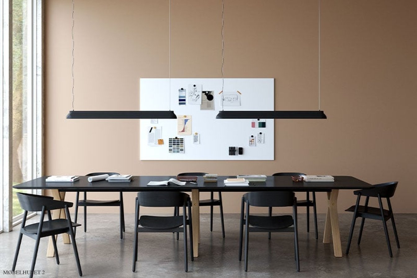 Space Bord, 360 x 120 cm, Linoleum schwarz, Eiche wei� pigmentiert matt lackiert | Andersen Furniture