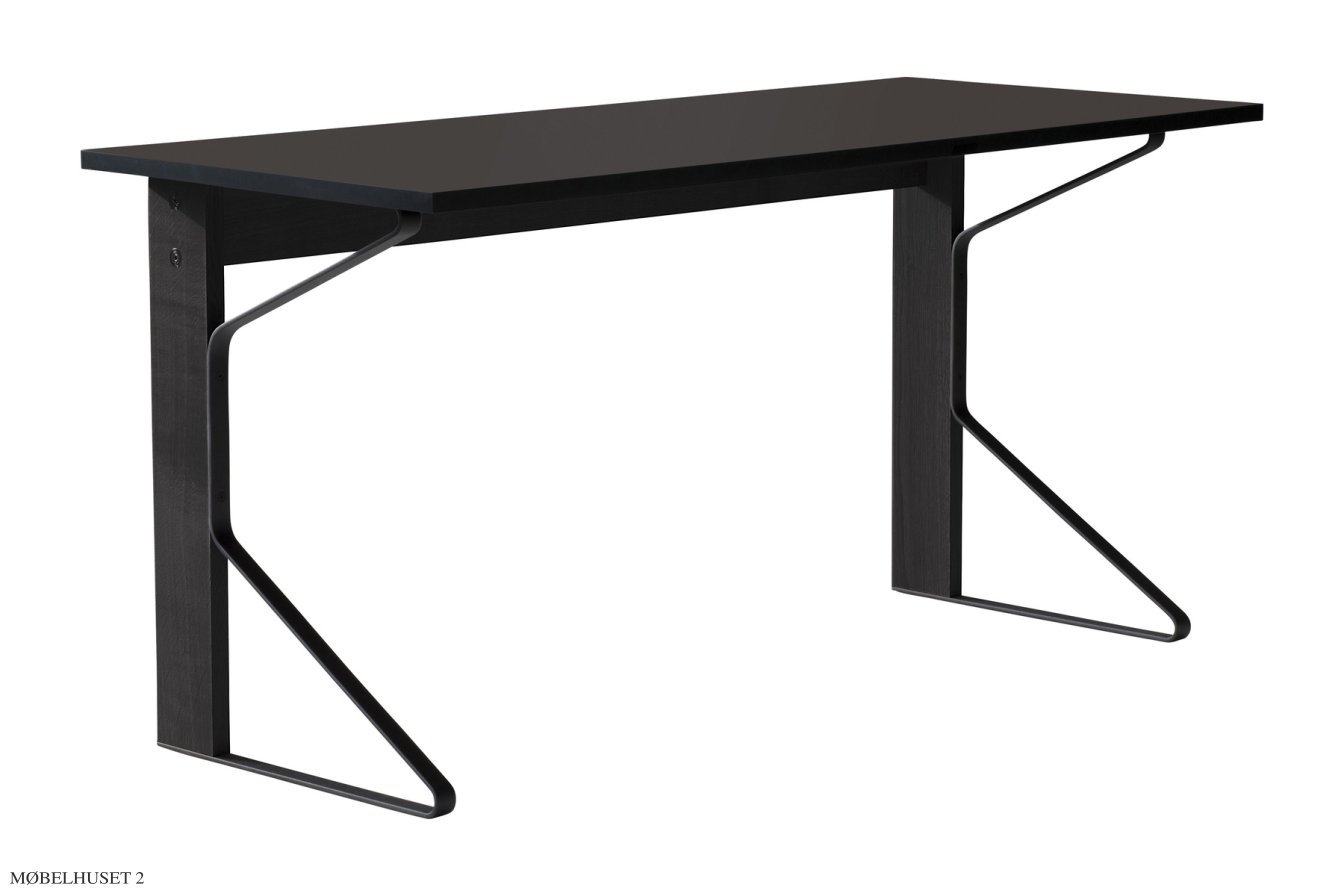 Kaari Desk REB 005 Schreibtisch, Schwarz linoleum/schwarz lackiert Eiche | Artek