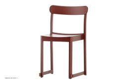 Atelier Chair Esszimmerstuhl, Buche dunkelrot lackiert | Artek