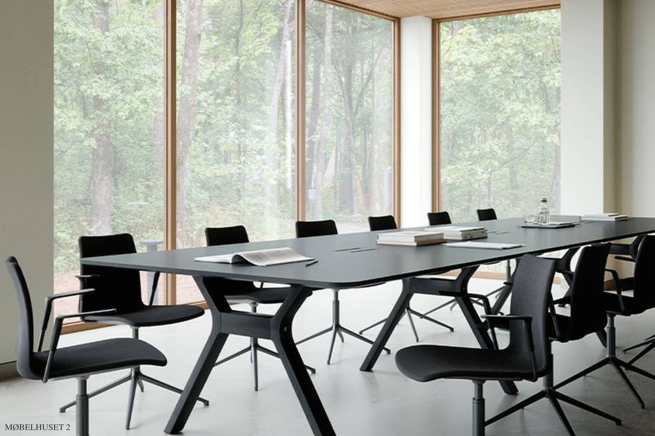 Space Bord, 480 x 140 cm, Fenix schwarz (Nero Ingo), Eiche schwarz matt lackiert | Andersen Furniture