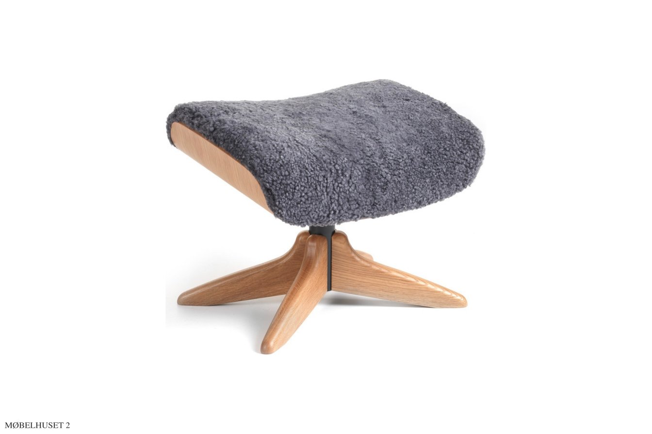 Timeout fodskammel, Eg lak, X-fod i tr�, F�reskind | Sheepskin Charcoal | Conform