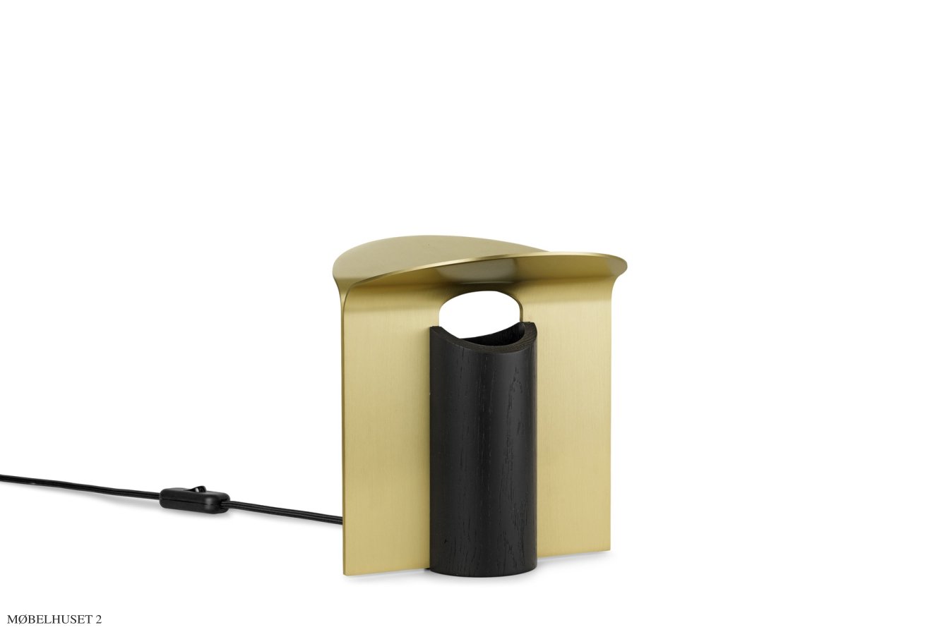 RF200 Petal Lamp, Gestell aus schwarze Eiche mit geb�rstetes Messing | Carl Hansen & S�n