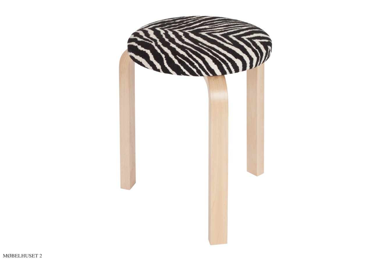 Stool 60 | Natur, Birk/Zebra sort-hvid stof | Artek