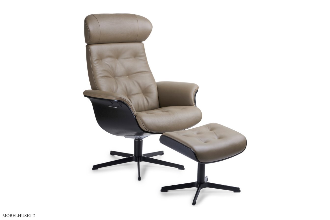 Timeout med indtr�kninger l�nestol, Eg sortbejdset, Drejefod sort aluminium, L�der | Sorrento Taupe 64 | Conform
