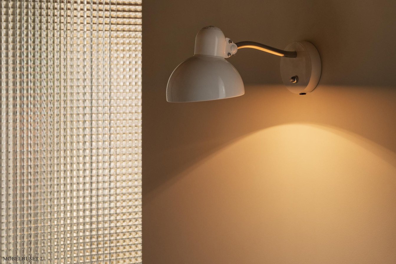 Kaiser Idell 6567-W v�glampe | Fritz Hansen