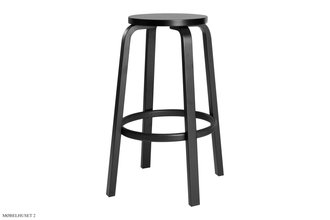 Bar Stool 64 | Farbe, Schwarz lackiert, �54,5 x H75 cm | Artek