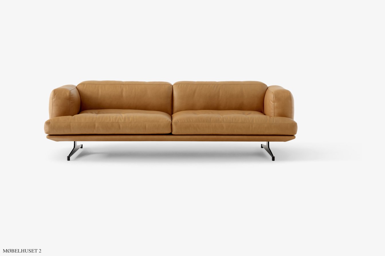 Inland AV23 Sofa, Warm Black, Noble Anilinleder Cognac | &Tradition
