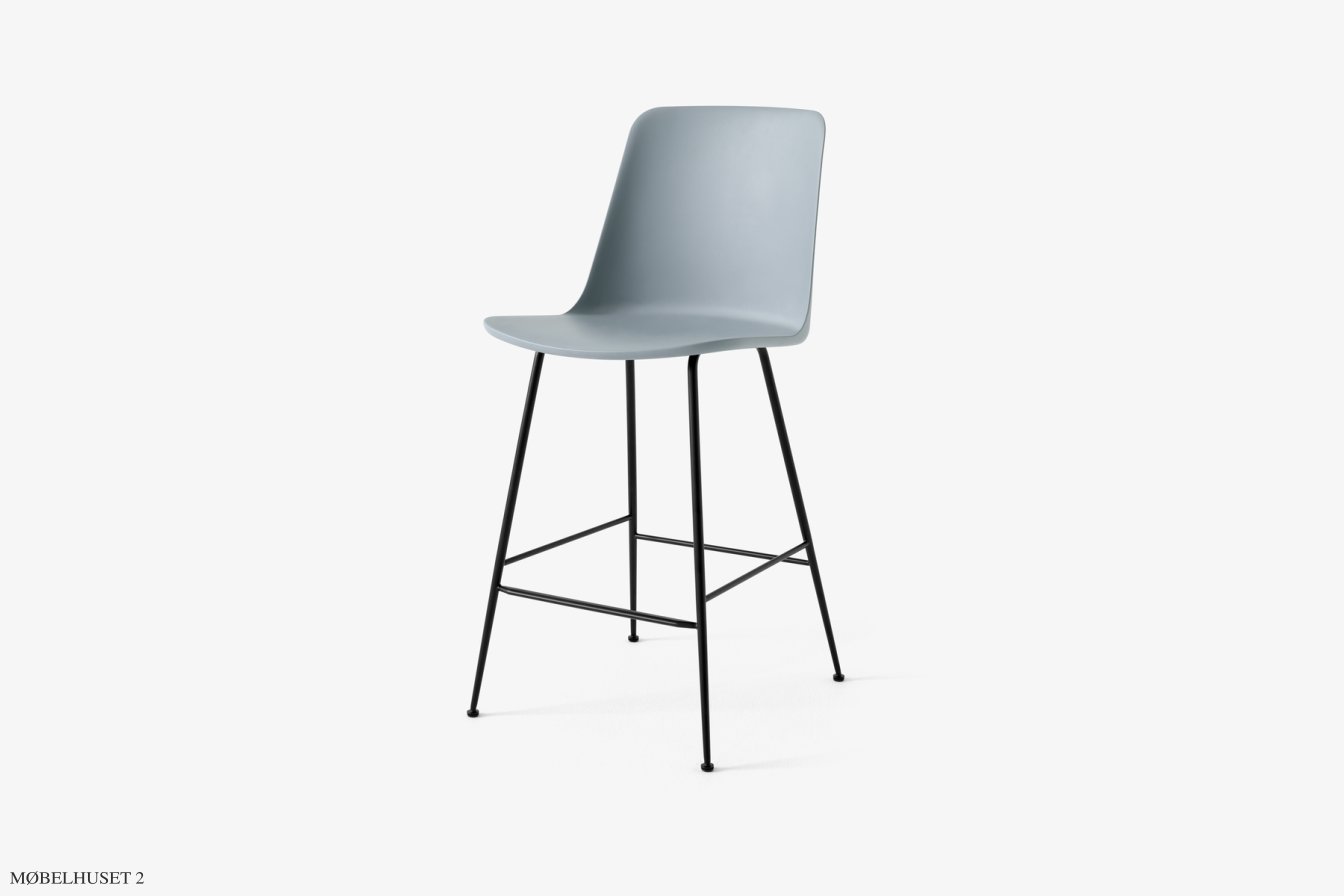 Rely HW91 Thekenhocker mit Kunststoffschale, Schwarz, Light Blue | &Tradition