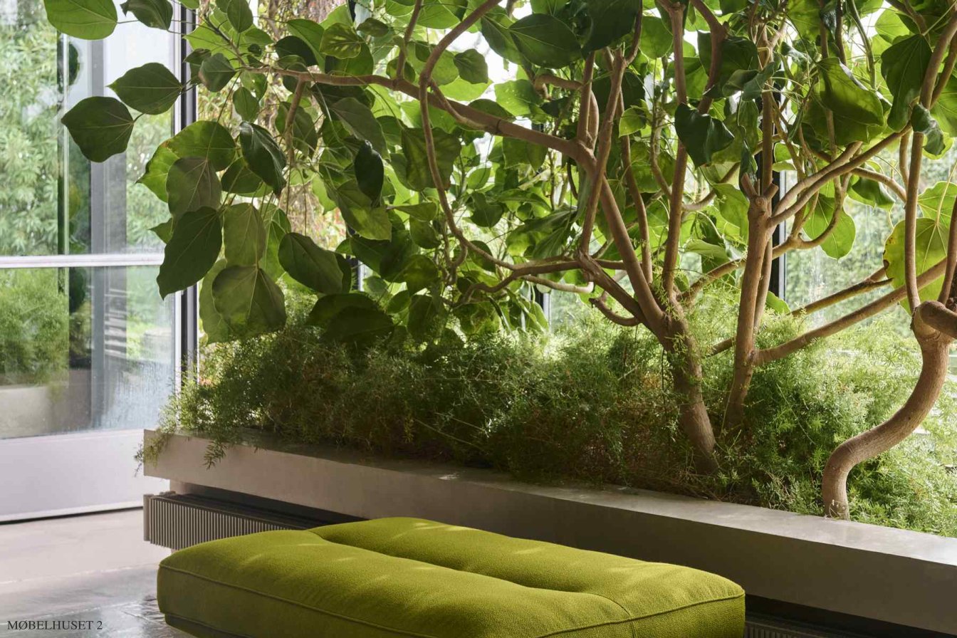 Inland AV32 Bank, Ambiente | &Tradition