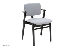 Domus Chair armstol, Sort bejdse birk | s�de og ryg Hallingdal stof | Artek