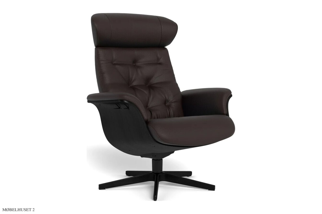 Timeout med indtr�kninger l�nestol, Eg sortbejdset, Drejefod tr�/sort aluminium, L�der | Fantasy Brown 67 | Conform