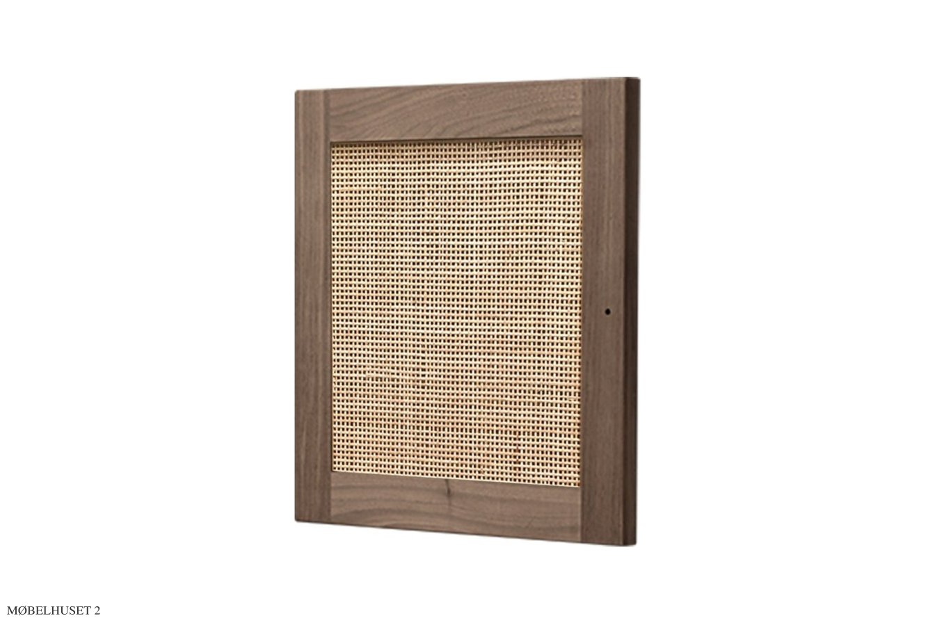 ATBO Kleine T�r, Rattan, Nussbaum matt lackiert