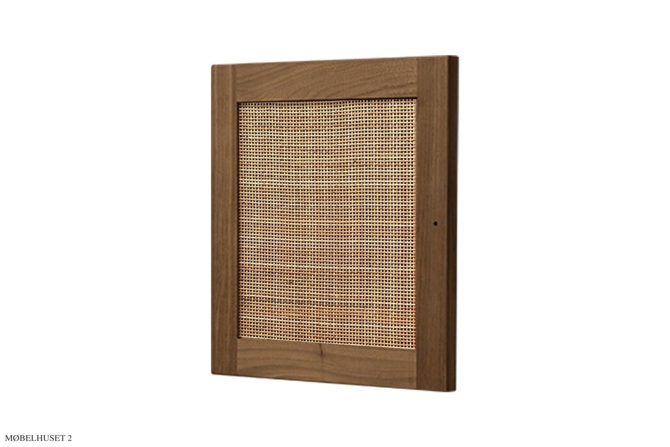 ATBO Kleine T�r, Rattan, Nussbaum klar ge�lt