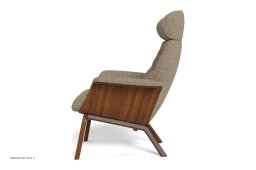 Timeout med indtr�kninger l�nestol, Valn�d, 4 ben i tr�, Stof | Benson Taupe 64 | Conform