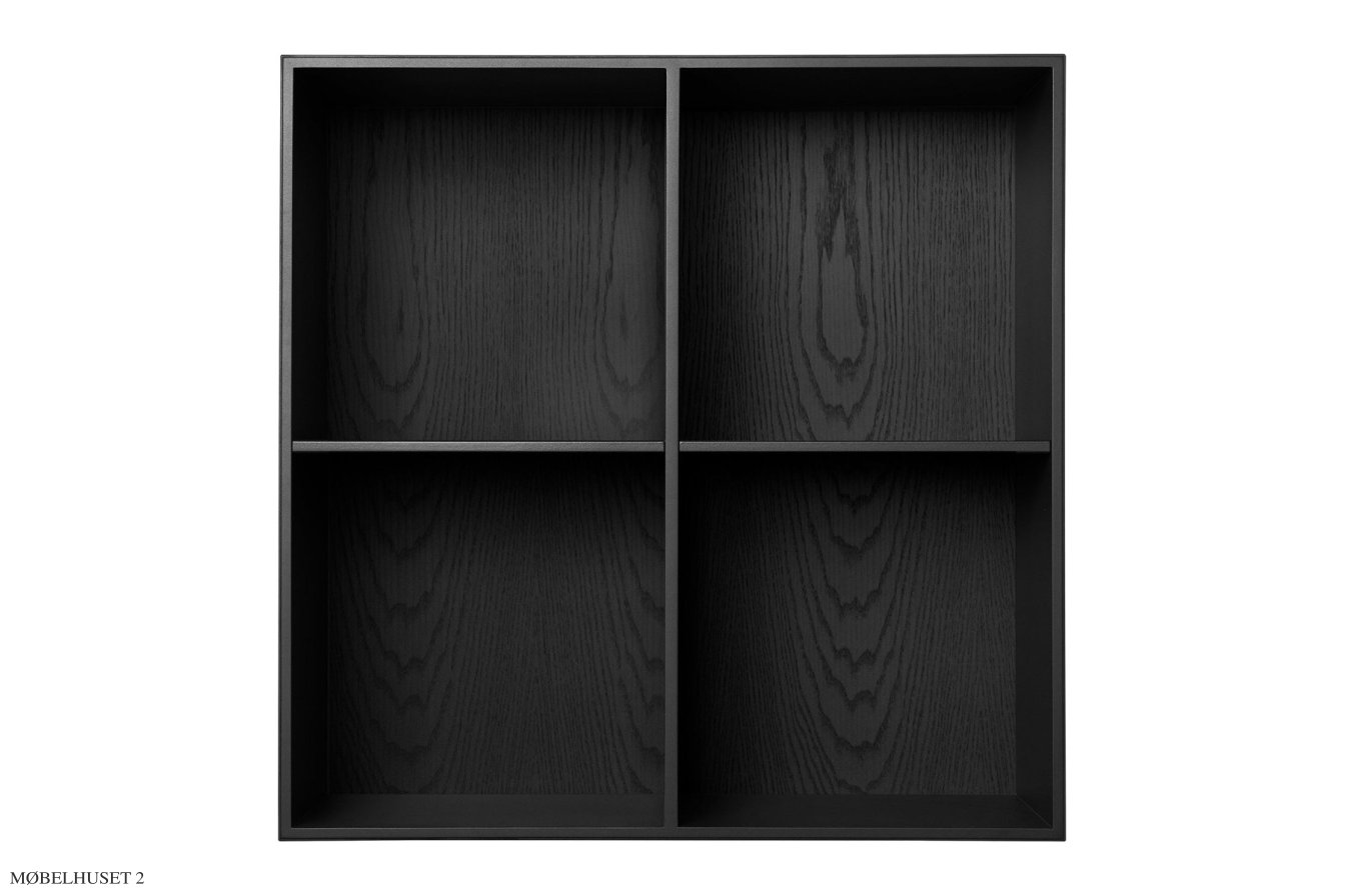 ATBO Reol 70 x 70, Lodret mellemside, 34,5 cm, Sortbejdset ask