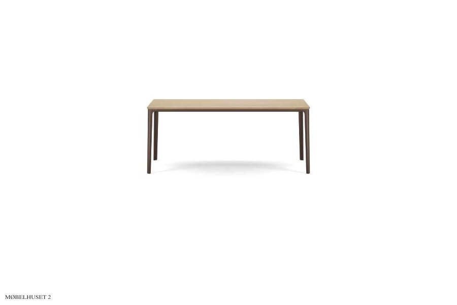 Plate Dining Table