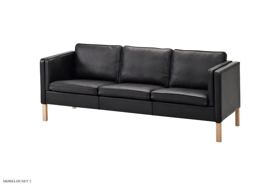 Mogens Hansen MH212 en klassisk sofa med komfort og stil.