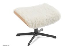 Timeout fodskammel, Eg ubehandlet, X-fod sort aluminium, F�reskind | Sheepskin Offwhite | Conform