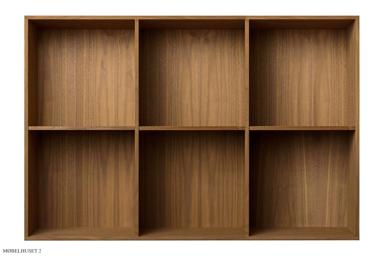 ATBO 105 reol 70 x 104,4 med lodrette mellemsider, 34,5 cm, Valn�d klar olie