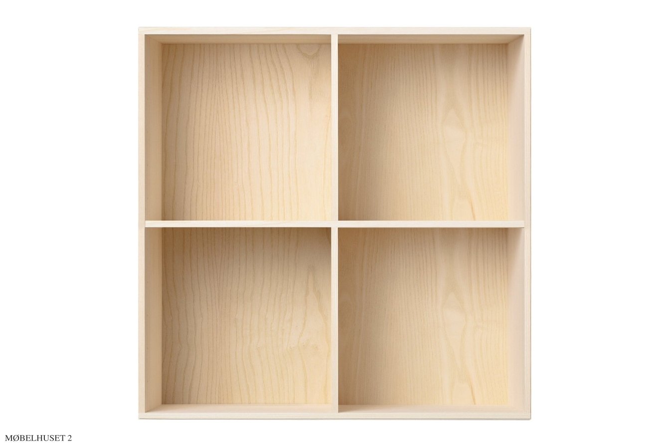 ATBO Reol 70 x 70, Lodret mellemside, 30 cm, Ask mat lak
