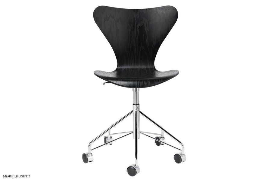 Serie 7 3117, sortfarvet ask | Fritz Hansen