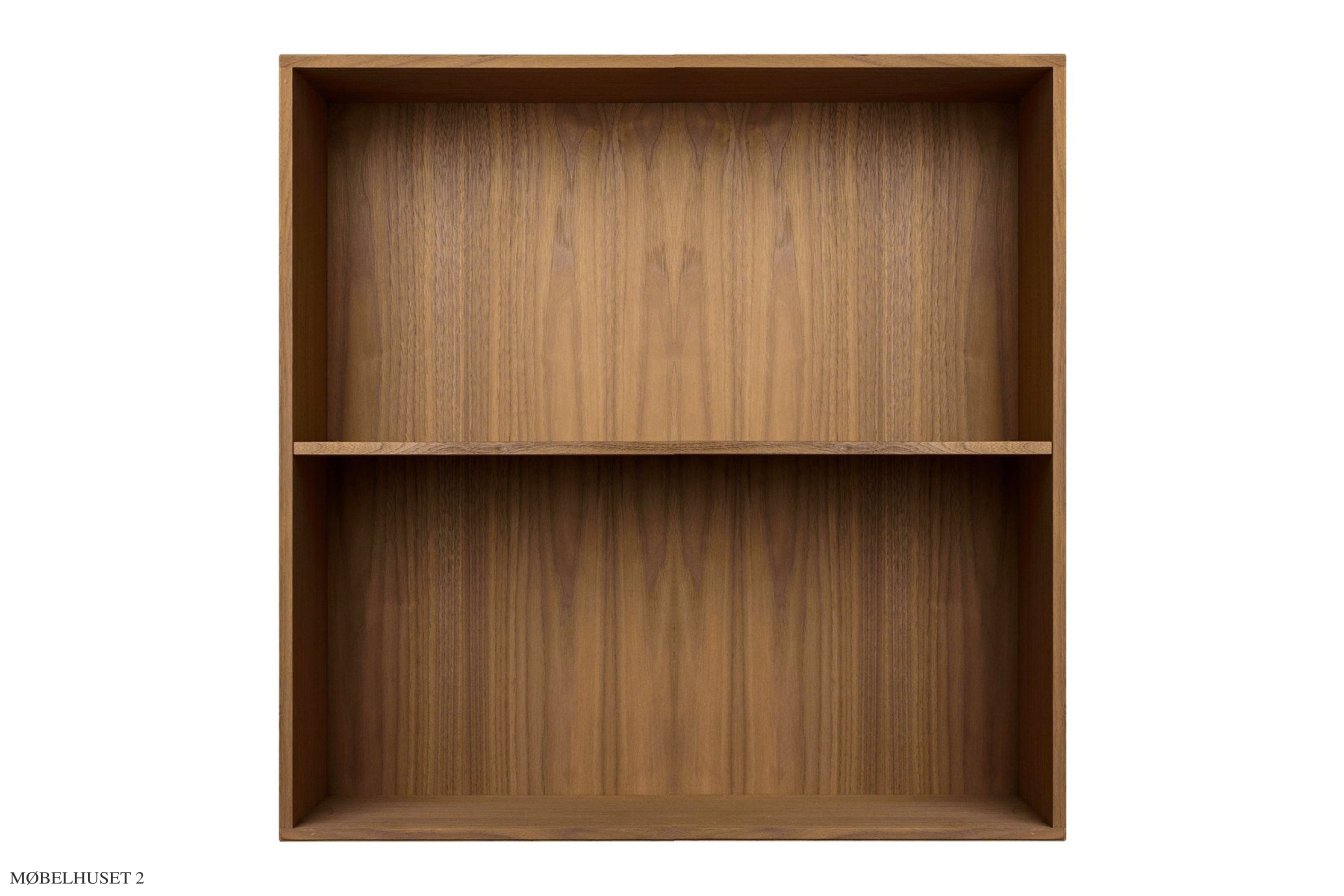 ATBO Reol 70 x 70, Vandret mellemside, 21 cm, Valn�d klar olie