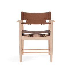 Den Spanske Spisebordsstol med armln | 3238 | Brge Mogensen Kernel&aelig;der cognac | Eg lys olie
