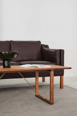 BM67 Coffee Table